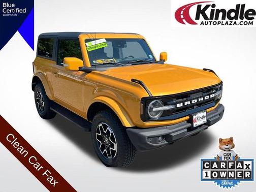CYBER ORANGE MET TRI-COAT 2022 Ford Bronco OUTER BANKS