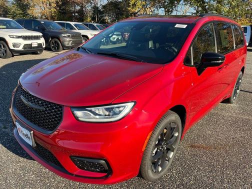 2026 Chrysler Pacifica Limited