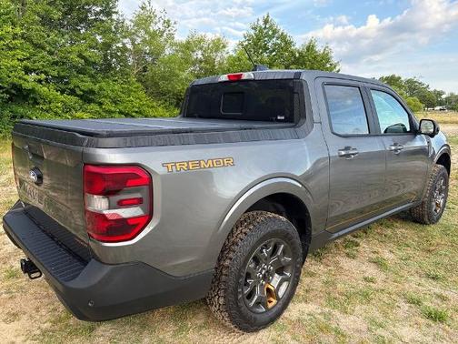CARBONIZED GRAY METALLIC 2026 Ford Maverick TREMOR