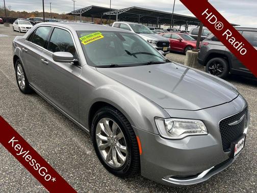 2016 Chrysler 300 Limited
