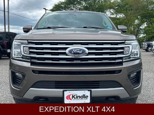 STONE GRAY METALLIC 2018 Ford Expedition XLT