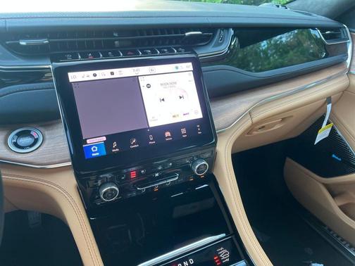 2025 Jeep Grand Cherokee L Summit