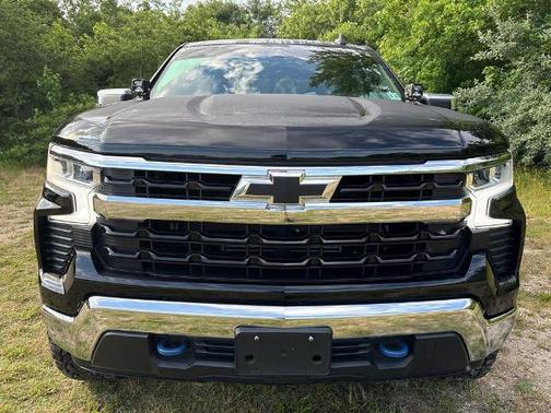 Black 2022 Chevrolet Silverado 1500 LT