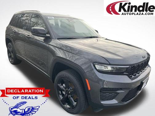 2025 Jeep Grand Cherokee Laredo