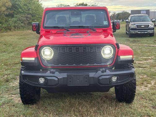 2024 Jeep Gladiator Sport