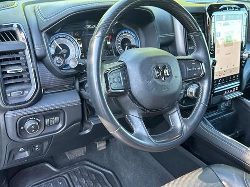 Billet Silver Metallic Clearcoat 2022 RAM 1500 LIMITED