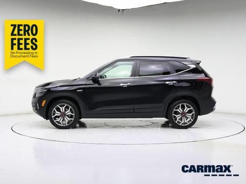 Black 2023 Kia Seltos SX