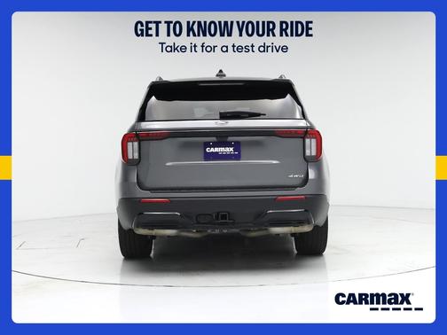 Gray 2025 Ford Explorer ST-Line