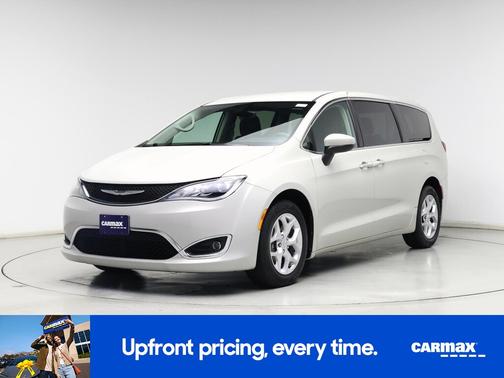 2017 Chrysler Pacifica Touring Plus