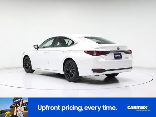 2024 Lexus ES 300h Luxury