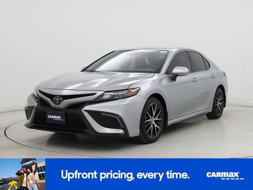 Silver 2024 Toyota Camry SE