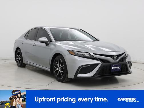 Silver 2024 Toyota Camry SE