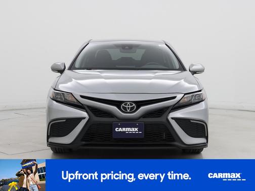 Silver 2024 Toyota Camry SE