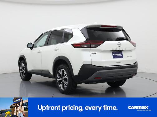 White 2022 Nissan Rogue SV