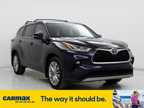 2022 Toyota Highlander Hybrid Platinum