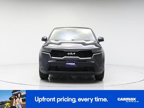Gray 2023 Kia Sorento LX