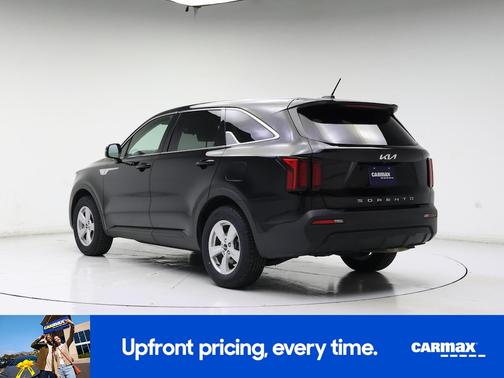 Black 2022 Kia Sorento LX