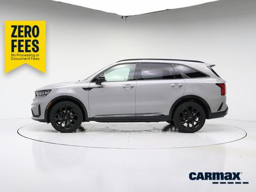 Gray 2023 Kia Sorento SX