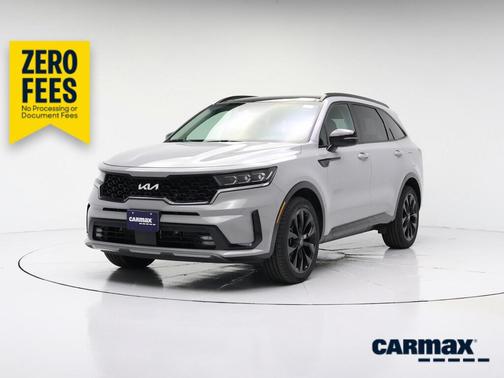 Gray 2023 Kia Sorento SX