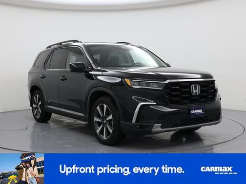 Black 2023 Honda Pilot Touring