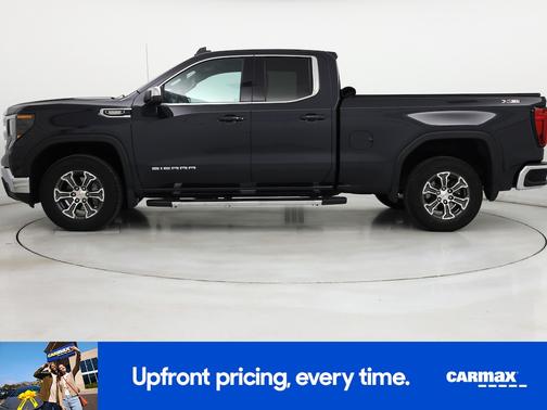 Gray 2023 GMC Sierra 1500 SLE