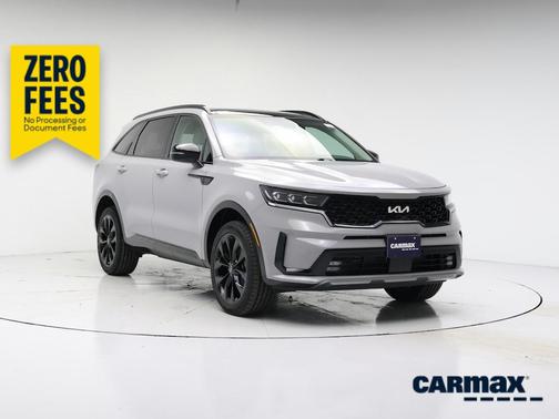 Gray 2023 Kia Sorento SX