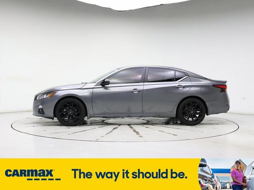 2022 Nissan Altima SR