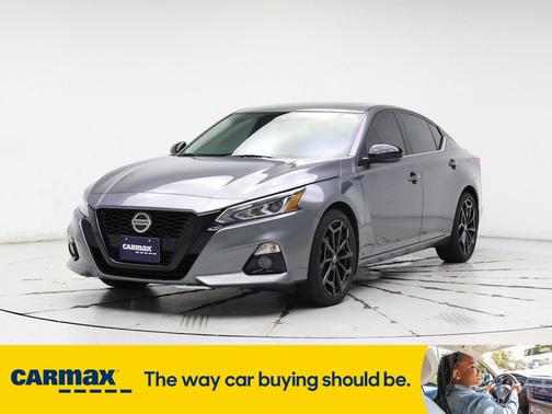 2022 Nissan Altima SR