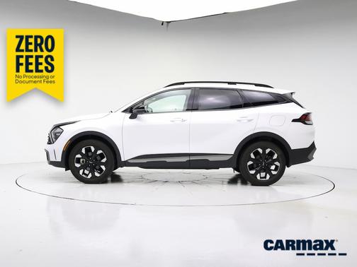 White 2023 Kia Sportage X-Line