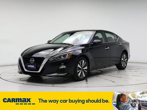 2022 Nissan Altima SV