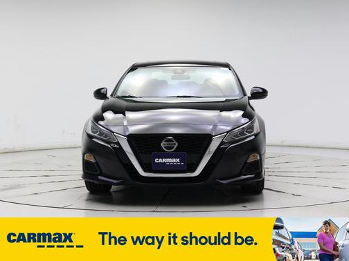 2022 Nissan Altima SV
