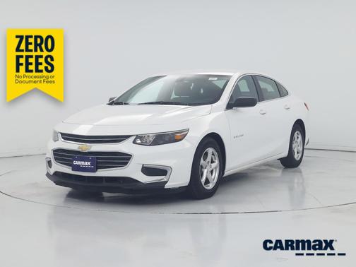 White 2018 Chevrolet Malibu LS