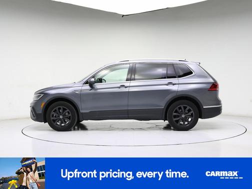 Gray 2024 Volkswagen Tiguan SE