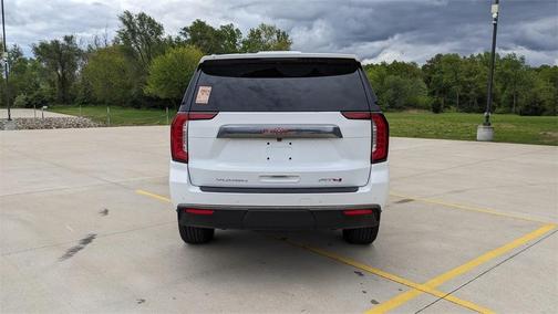 2024 GMC Yukon AT4