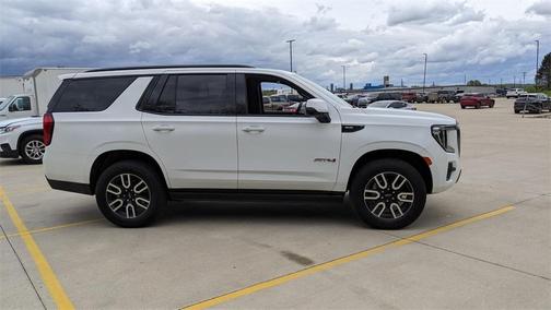 2024 GMC Yukon AT4