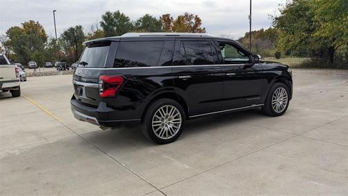 2022 Ford Expedition Platinum