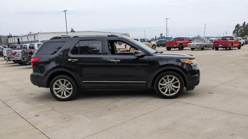 Tuxedo Black Metallic 2013 Ford Explorer XLT