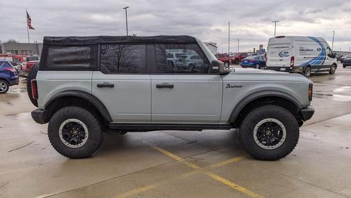 2022 Ford Bronco Badlands
