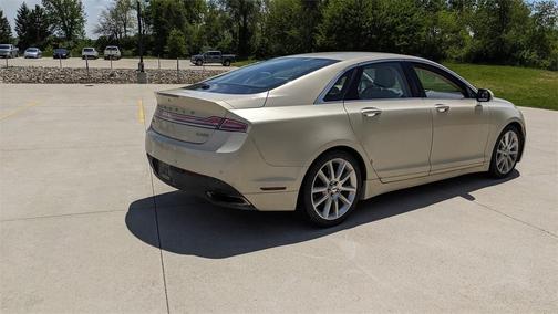 2016 Lincoln MKZ Base