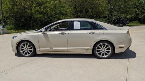 2016 Lincoln MKZ Base