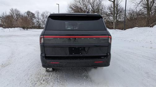 2025 Lincoln Navigator L Reserve