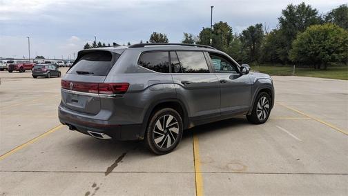 2025 Volkswagen Atlas 2.0T SE