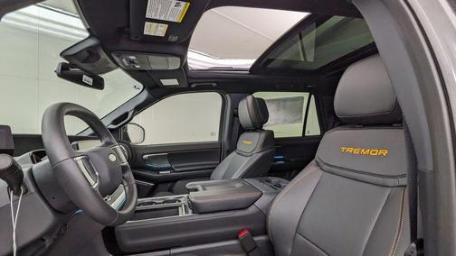 Dark Matter Gray Metallic 2026 Ford Expedition Tremor