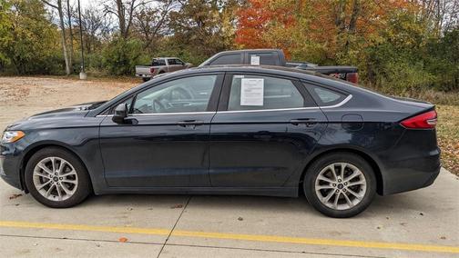 2020 Ford Fusion SE