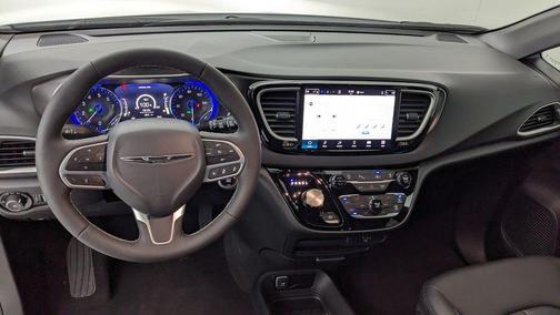 Bright White Clearcoat 2026 Chrysler Pacifica Select