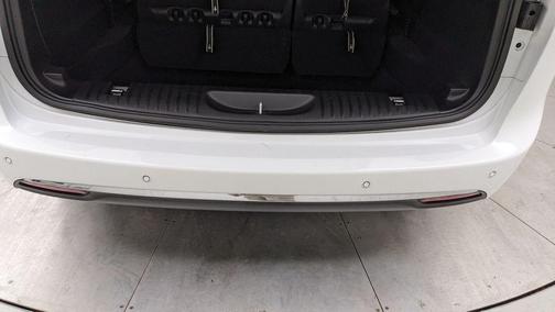 Bright White Clearcoat 2026 Chrysler Pacifica Select