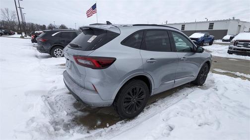 2023 Ford Escape ST-Line Elite