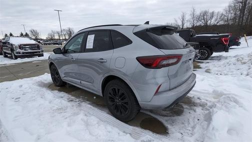 2023 Ford Escape ST-Line Elite
