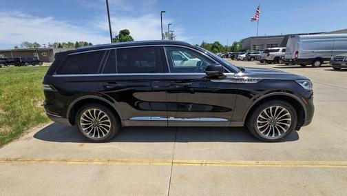 Infinite Black Metallic 2024 Lincoln Aviator Reserve AWD