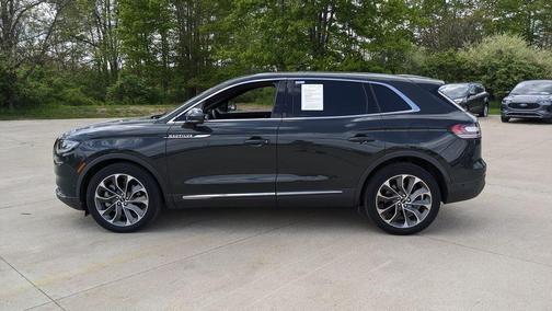 Green Clearcoat Metallic 2023 Lincoln Nautilus Reserve